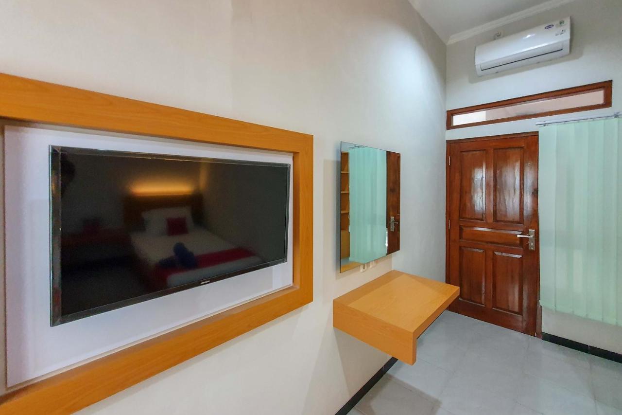 Reddoorz Syariah Near Solo Paragon Mall 2 Bonorejo エクステリア 写真
