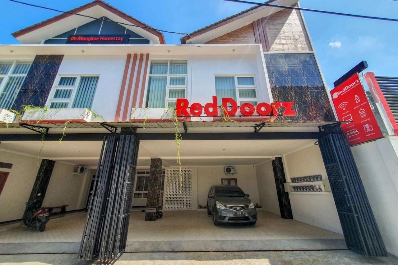 Reddoorz Syariah Near Solo Paragon Mall 2 Bonorejo エクステリア 写真