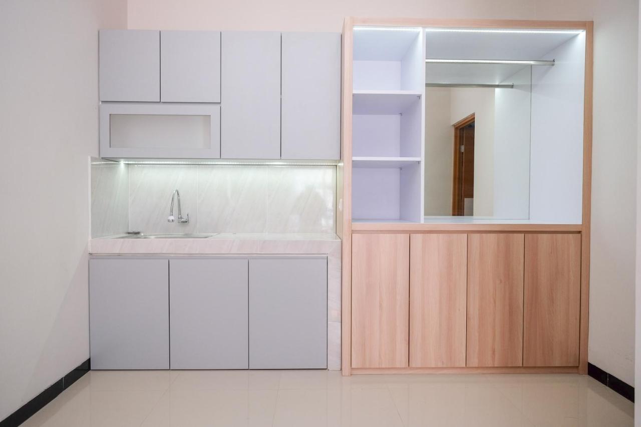 Reddoorz Syariah Near Solo Paragon Mall 2 Bonorejo エクステリア 写真
